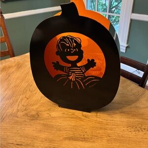Hallmark Peanuts Halloween Pumpkin Silhouette Decor Luminary - Black and Orange